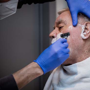 Thuisverpleging vdb thuisverpleging scheren